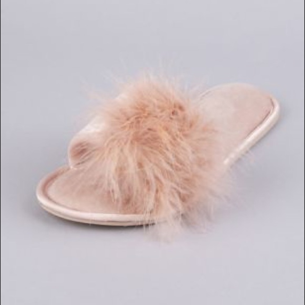 Jessica Simpson Feathered Slide Slippers